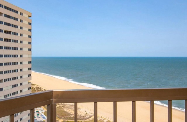 Relaxing Room – Unwind with Beach Comforts & Amenities | Close to Sunset Park