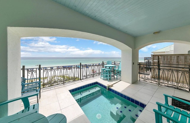 Remodeled Beachfront😎😎 Frangista Delos⛱️⛱️Heated Splash🐠🐠Pool Elevator🐬🐬Beach Serv