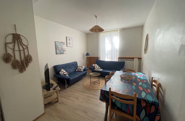 RENOIR F3 ground floor apartment 200 metres from the spa