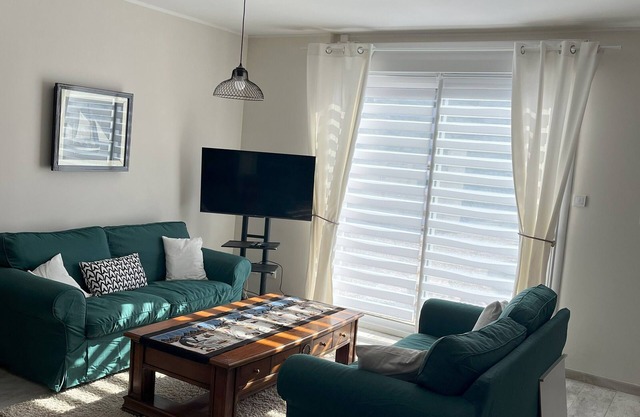 Renovated character villa (2022) converted into 2 air-conditioned apartments.