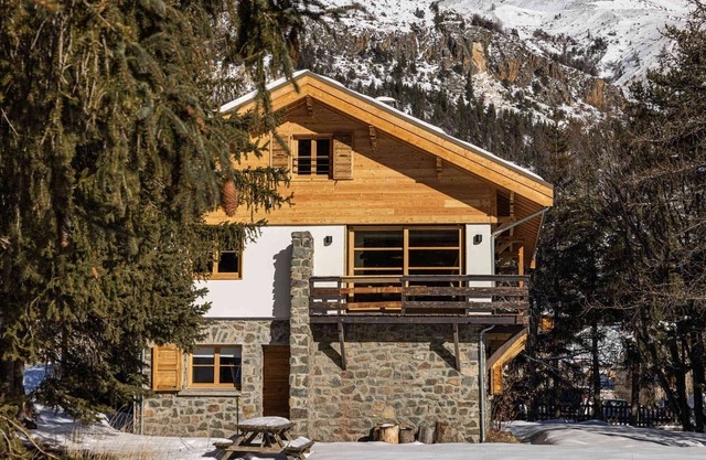 Chalet familiar renovado a pie de pistas