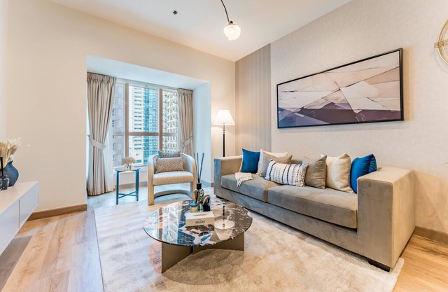 Renovated Unit w/ Skyscraper Views Close to Beach, Elite Residence,Dubai Marina