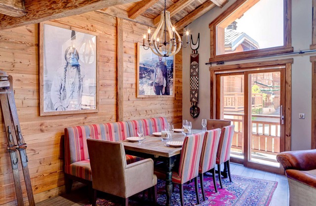 Casa de pueblo renovada en el corazón de Le Praz, a 150m de las pistas
