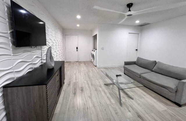 Modern renovated apartment in Fremont