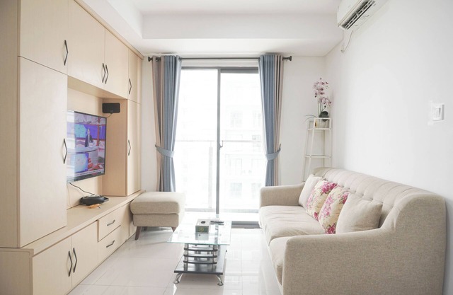 Restful And Modern 3Br At Daan Mogot City Apartment