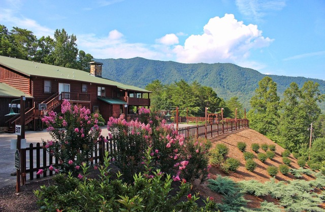 Los retiros y las reuniones familiares adoran las habitaciones Elk Lodge-10, impresionantes vistas de Smoky Mt