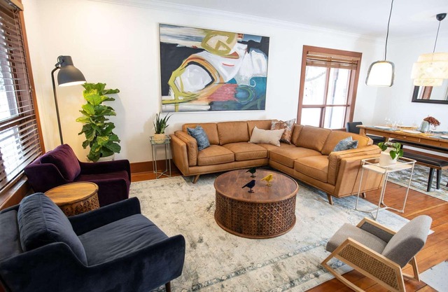 Mackenzie House - Luxury, Downtown House