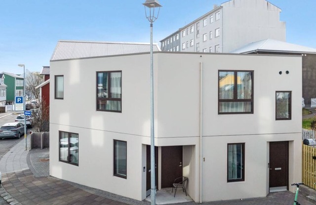 Reykjavik Luxery Hotel Apartment KARTULI