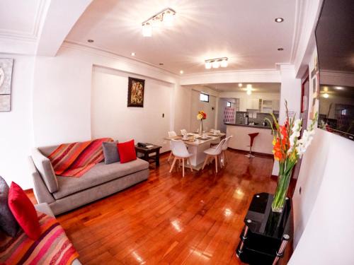 RHOUSE Cusco