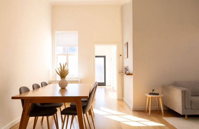 Richmond 3‑BR Retreat near Bridge Rd & MCG