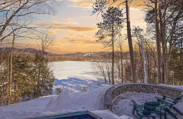Ridge View Chalet | Incredible Views & Location