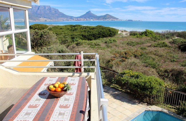 Justo en la playa, con vistas a la montaña Table, Piscina, Complejo de Seguridad