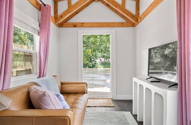 River Run | Magical Riverfront Location