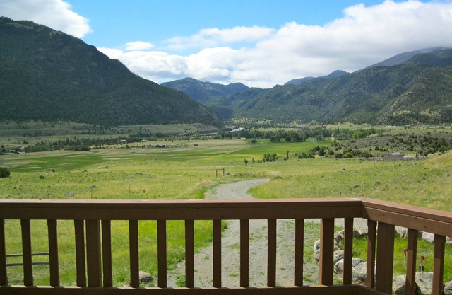 River View Gateway- 5 minutos a pie de río Yellowstone