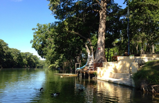 Riverfront House en Guadalupe-3BR W / Opt 4BR -Texas Hill Country-Day's Away House