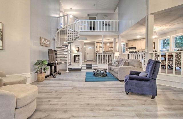 Riverfront Savannah Getaway w/ Pool & Dock!