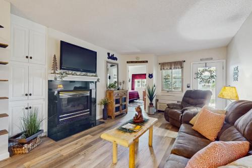 Rivers Edge Condo 407