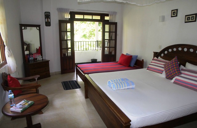 Riverside Homestay Apartments