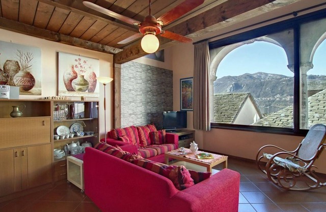 APARTAMENTO ROMANTICO "BELLAVISTA" - LAGO VIEW, HISTORICAL CENTER