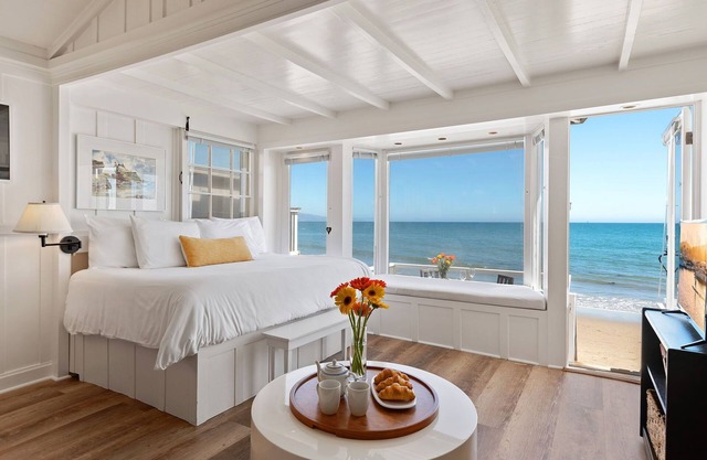 Le Petit Bijou - Estudio romántico frente al mar con terraza para vistas del atardecer