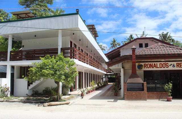 Ronaldo's Inn Siargao by Cocotel
