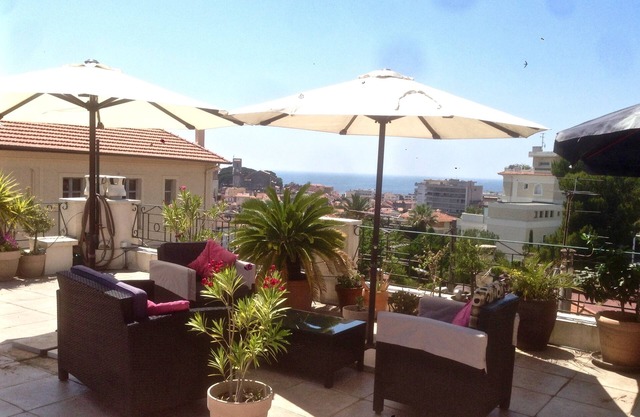 Ático, 2 dormitorios y 2 baños, 5 minutos a pie Croisette, azotea, WIFI, aire acondicionado