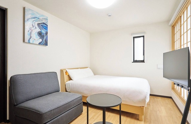 Room 102 A base for sightseeing in Osaka including Tsutenkaku Dotonbori Osaka Castle Universal - 1st floor room 102 / Osaka Ōsaka