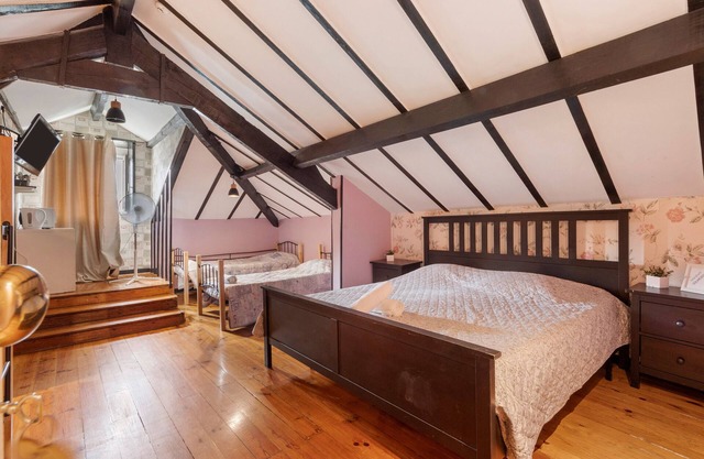 Room 'Familiar Deluxe' with Shared Garden and Wi-Fi