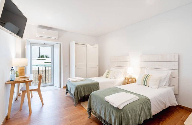 Habitación 'Familiar' con piscina compartida, Wi-Fi y aire acondicionado