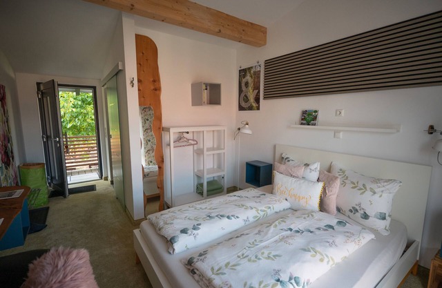 Habitación 'Nº 2' con terraza compartida, jardín compartido y wifi