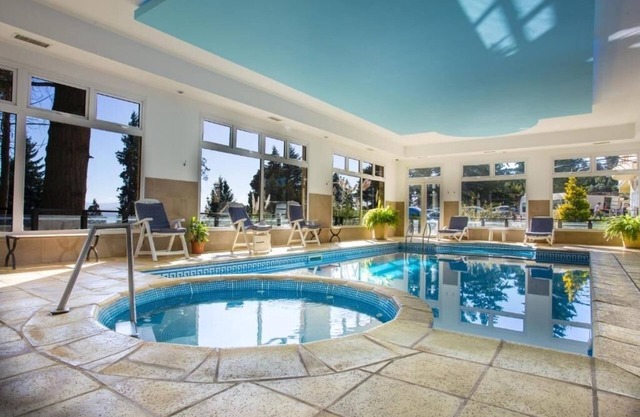 Room with Scenic Views, Close to Key Attractions with Wellness Area with Hot Tub