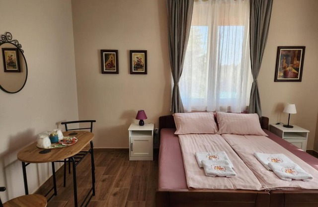 RoomsApartments PopCOURT