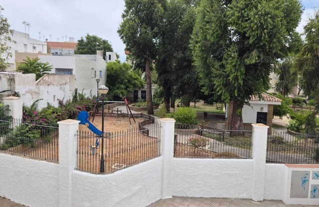 Rota apartment. City center. 4 bedrooms.