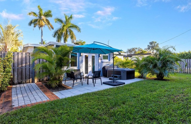 Royal Palms Beach Bungalow – A Tranquil Escape