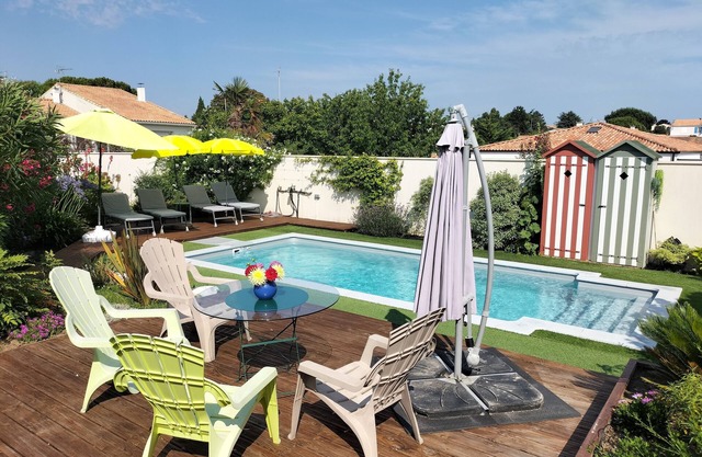 Royan / Vaux sur Mer, Belle Villa Avec Piscine, 9 Personnes à 1,5 km de la mer