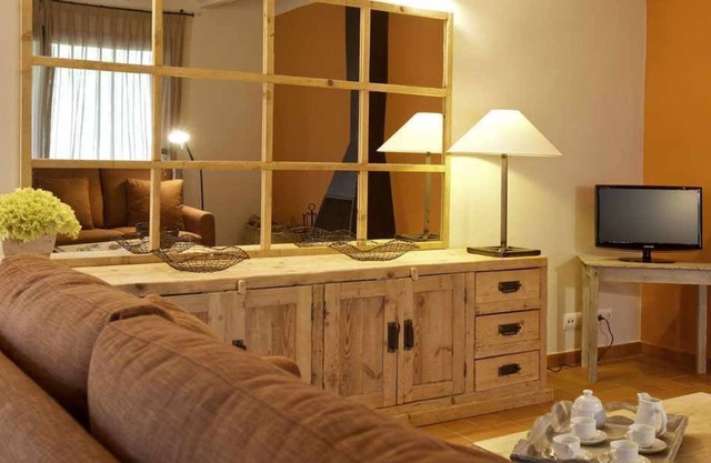 Apartamento para 6 personas , wifi gratis, jardín, piscina comunitaria.