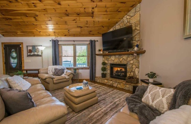 Rustic 4BR w/ Deck, Firepit + Darts | Near Golf