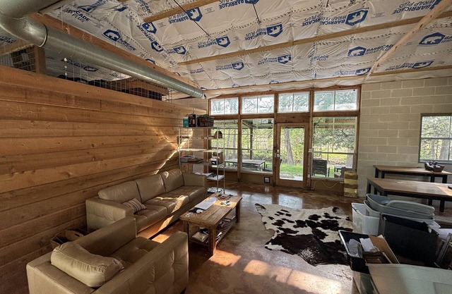 Rustic Cabin on the Sabinal River 14 mi from the center of the eclipse!