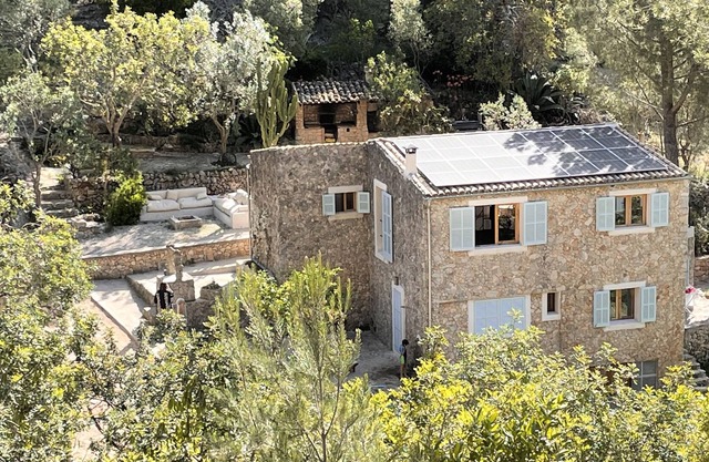 Finca Rústica con Piscina en la Tramontana