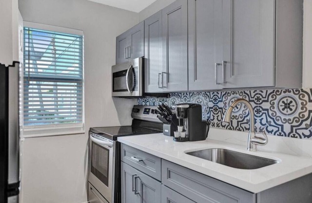 Rustic Retreats: Beachy 1BR in the heart of Fort Lauderdale