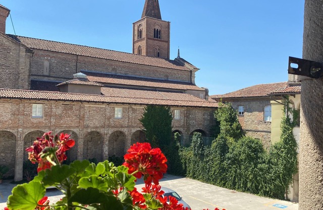 Villa rústica en campo con piscina privada cerca de restaurantes y magníficas vistas.