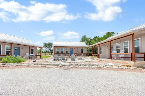 RusTx Ranch Cottage Group 1-3