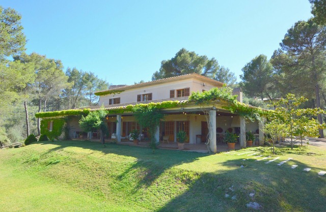 Sa Mola - Preciosa y rústica villa en la naturaleza