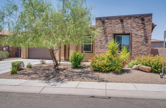 Design Dream / 4 BR 3 BA / Garage / View / Upscale
