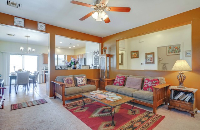 Sahuarita Retreat w/ Grill ~ 24 Mi to Tucson!