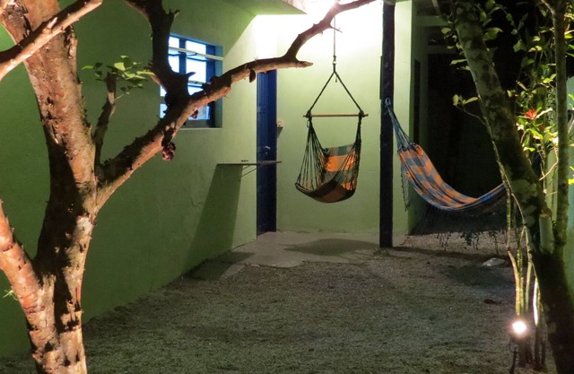 BAR SAHY A SOLO 40 METROS DE LA PLAYA / aire acondicionado