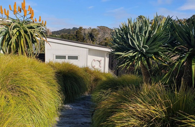 Sailors Cottage - Stay Waiheke