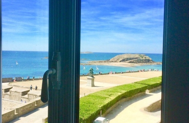 Saint-Malo intra-muros excepcional vista al mar