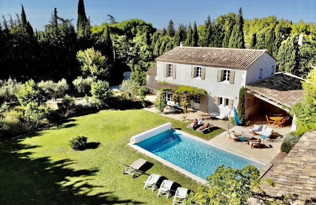 Saint-Rémy-de-Provence, a 4 km, el MAS muy tranquila, a pie del centro