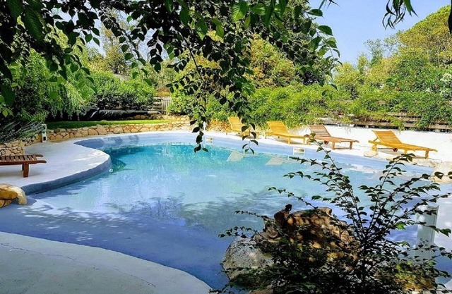 Salvacintoggi villa Les Lauriers 4 People Private Pool